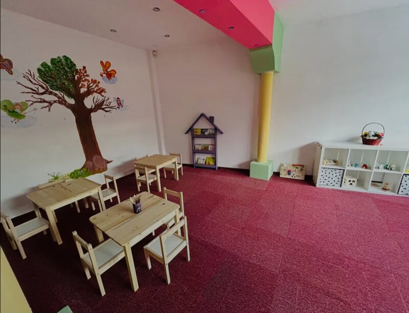 Cresa/ gradinita Amintiri din copilarie sector 3 Parc IOR