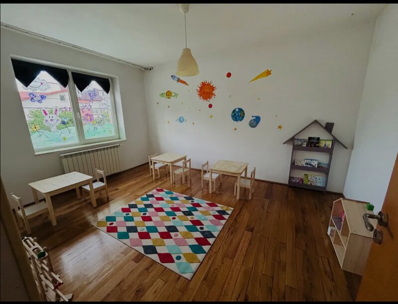 Cresa/ gradinita Amintiri din copilarie sector 3 Parc IOR